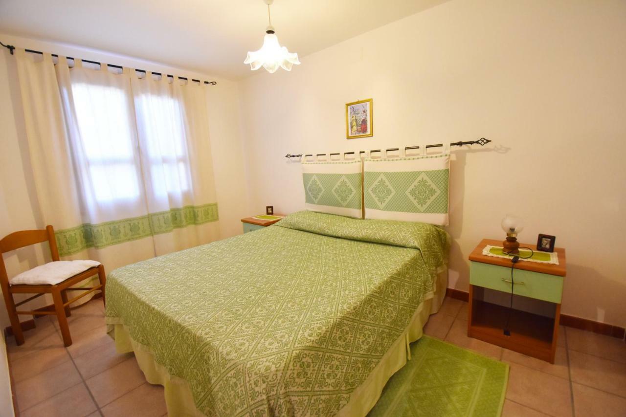 Casa Vacanza Porto Frailis Gia Porto Frailis B&B Àrbatax Eksteriør bilde