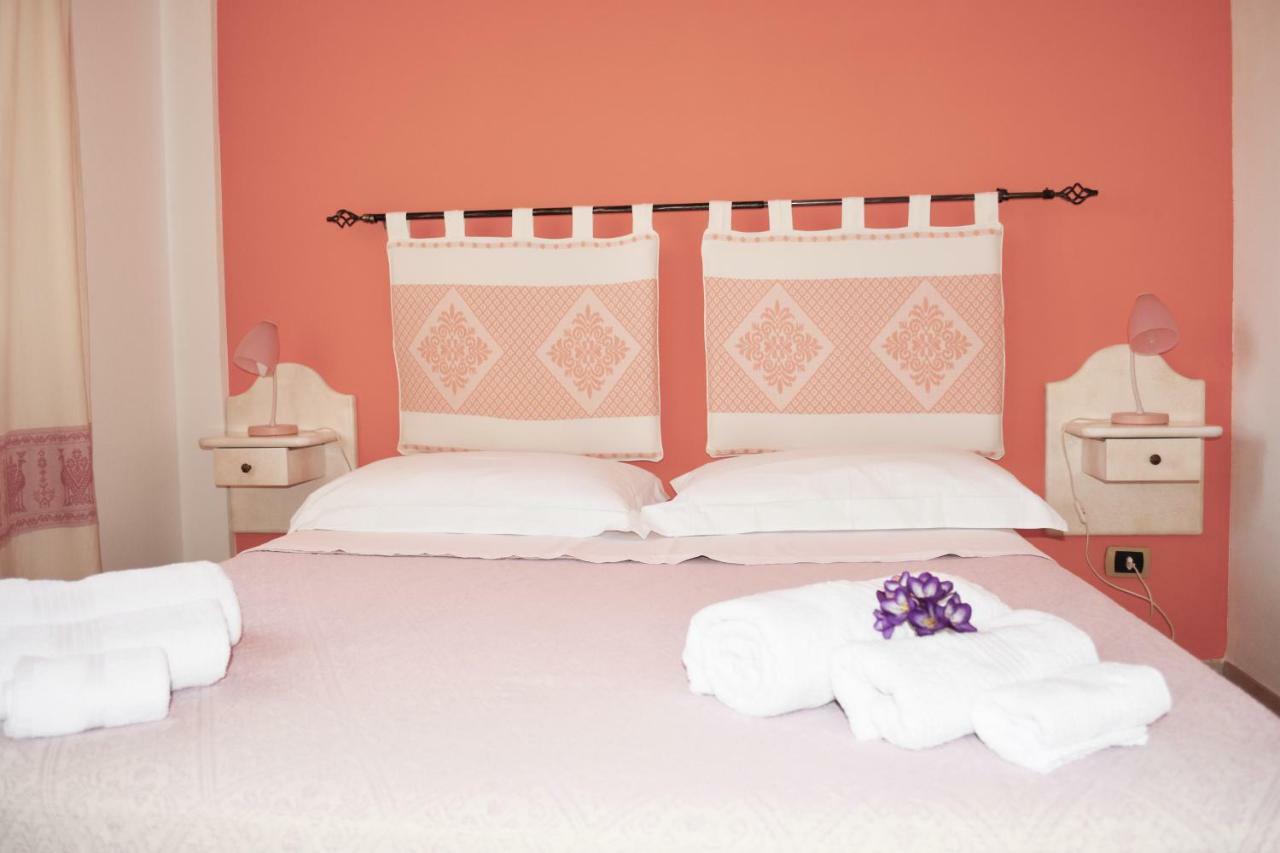 Casa Vacanza Porto Frailis Gia Porto Frailis B&B Àrbatax Eksteriør bilde